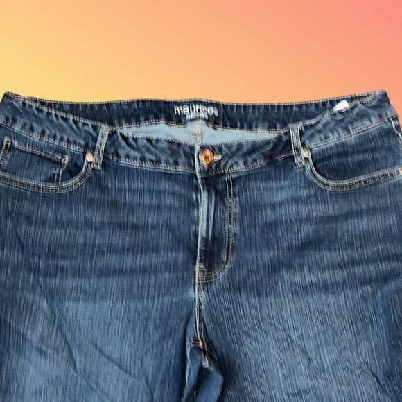 Plus Size Maurices Medium Wash High Rise Jeans Size 22 Short 40x28 #42 - Picture 3 of 7
